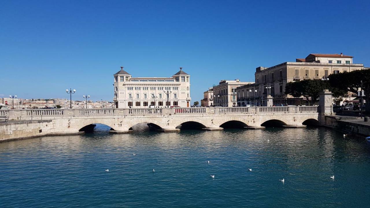 La Casa Di Nonna Dina Villa Syracuse Buitenkant foto
