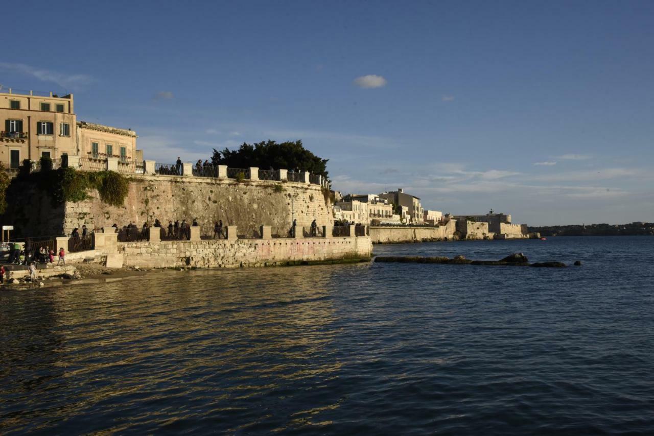 La Casa Di Nonna Dina Villa Syracuse Buitenkant foto
